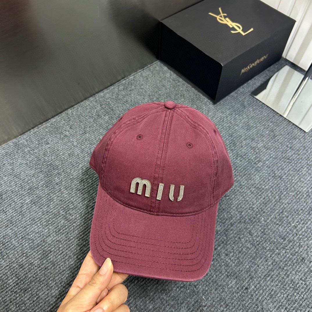 Miu Miu Caps